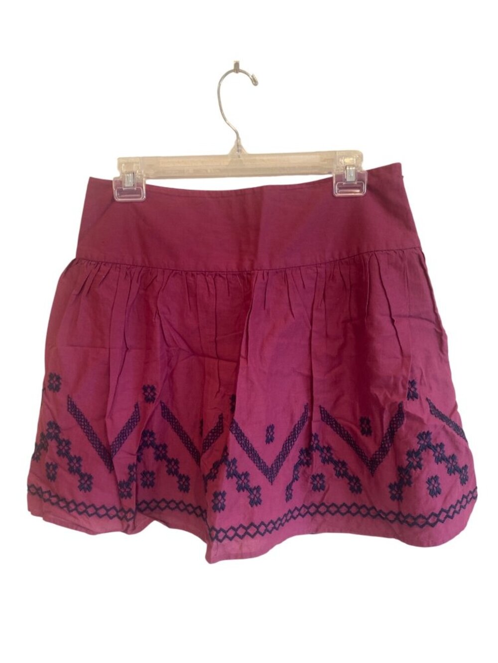 Kimchi & Blue Urban Outfitters Women's Fuschia Embroidered Flare Skirt - Size 4
